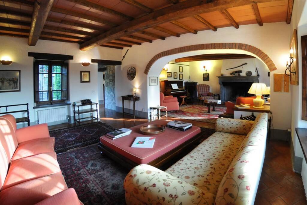 Exclusive Villa Parrano - Countryside With Pool Εξωτερικό φωτογραφία