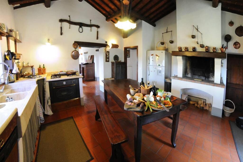 Exclusive Villa Parrano - Countryside With Pool Εξωτερικό φωτογραφία